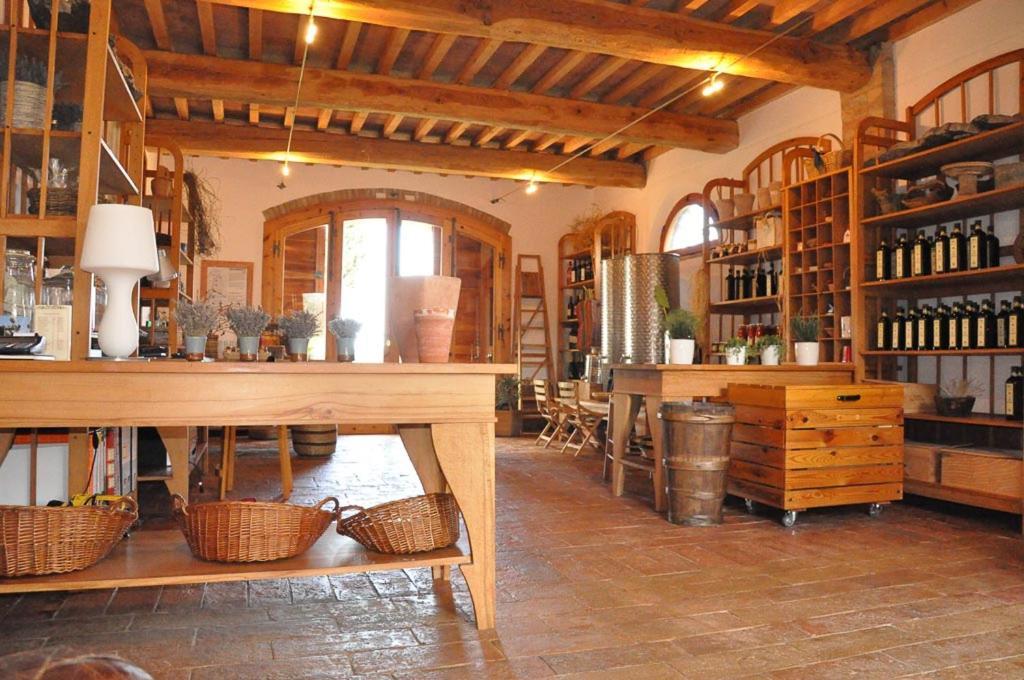 Podere Le Mezzelune Биббона Экстерьер фото